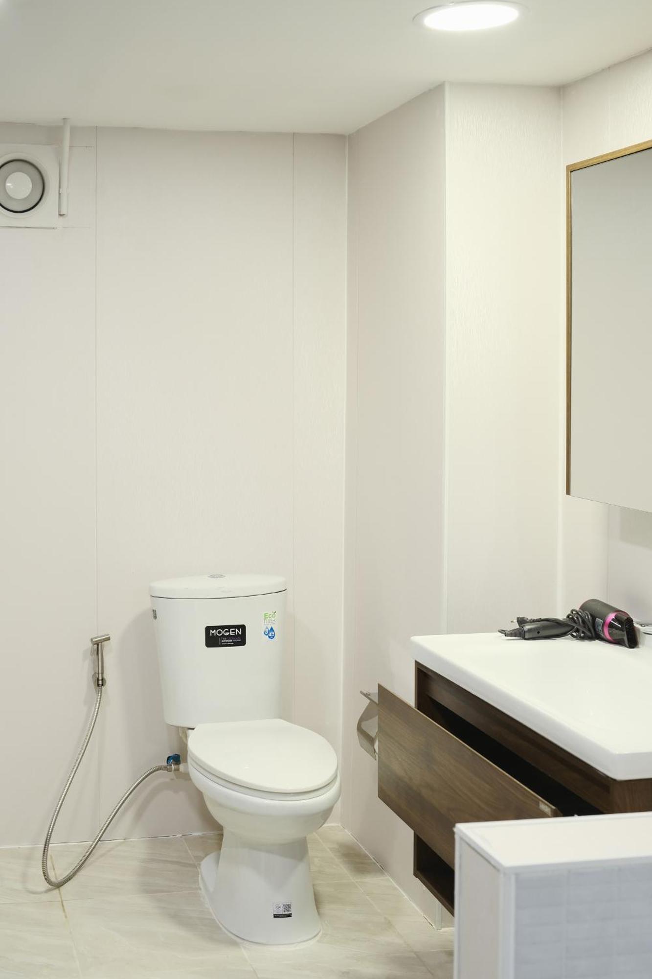 Appartamento Hidden Gems In China Town, 2Br Bangkok Esterno foto